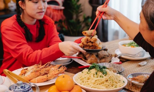 Perayaan Imlek Dan Tradisi Kuliner Yang Mengikat Keluarga