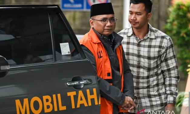 Kabar Terkini Yaqut Cholil Tiba Di KPK Dan Masuk Rutan Lagi