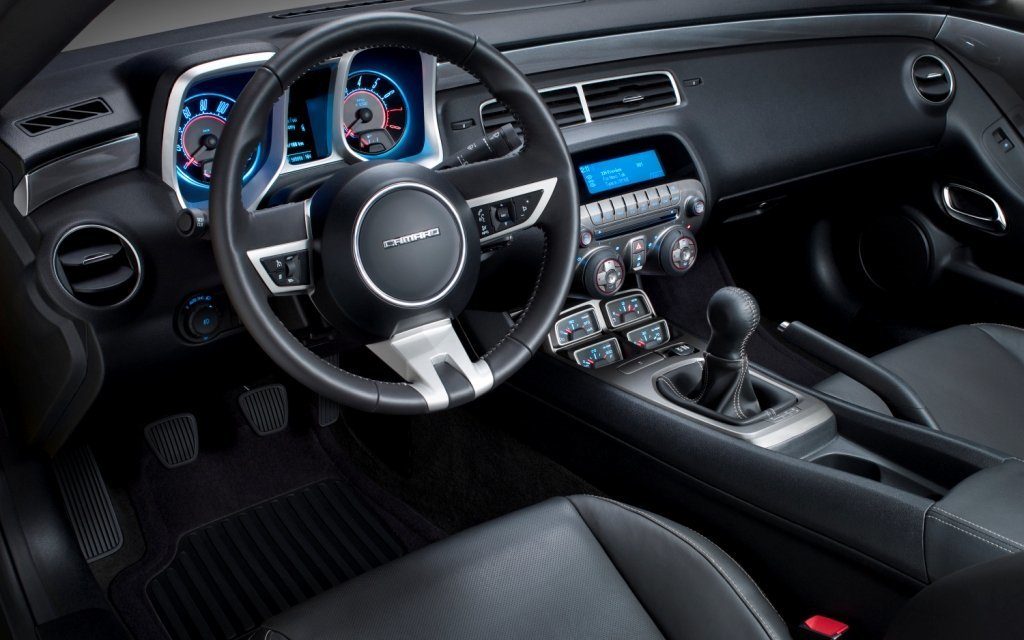 Chevrolet Camaro, Desain Elegan Interior Teknologi Modern