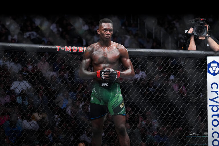 Israel Adesanya Sang The Last Stylebender Mendominasi UFC