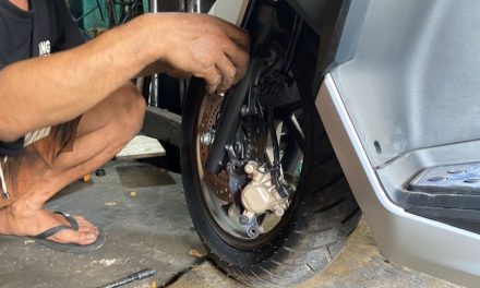 Servis Shockbreaker Depan Motor Harus Sepasang, Ini Sebabnya